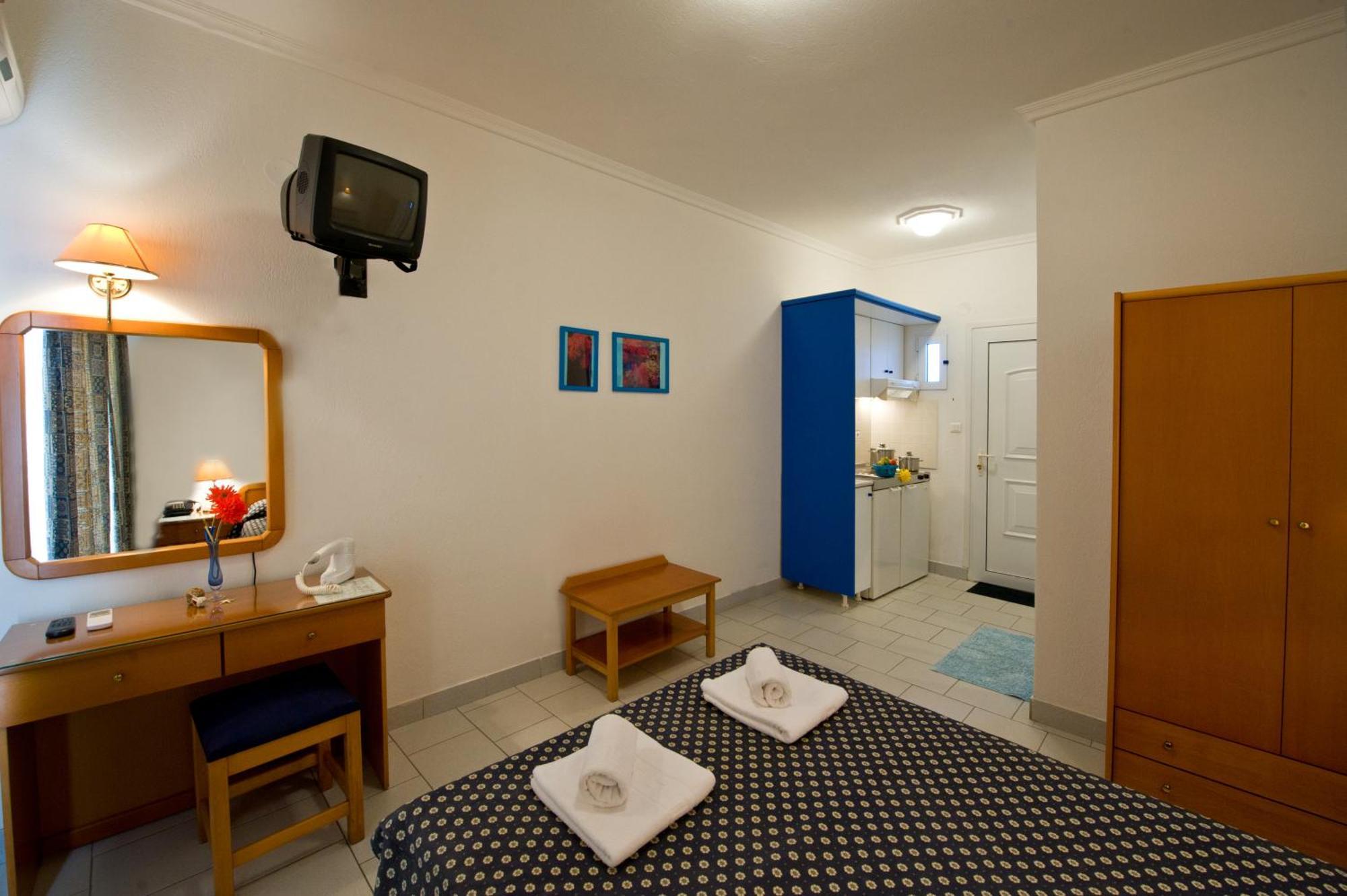 Lazaridis Luxury Studios & Apartments Nea Roda Luaran gambar