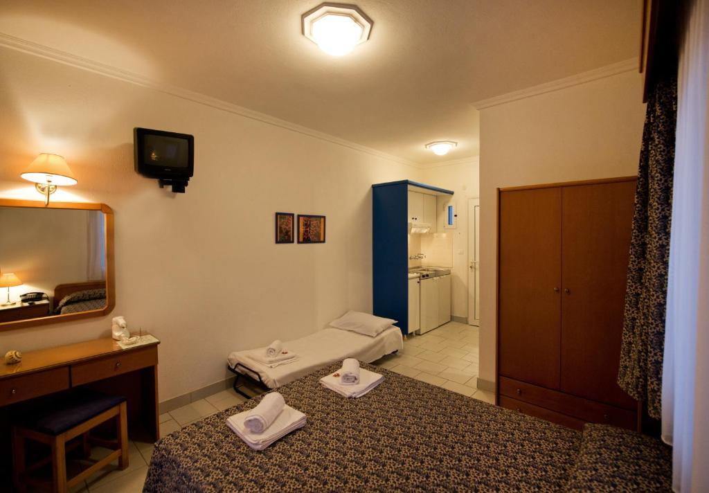 Lazaridis Luxury Studios & Apartments Nea Roda Bilik gambar